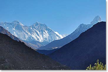 Temba’s photo captured the beautiful view we had of Everest, Lhotse and Ama Dablam.