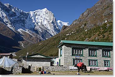 Dr. Kami’s lodge in Thame is in a stunningly beautiful location.