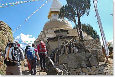 Trekking along the trail toward Everest Base Camp