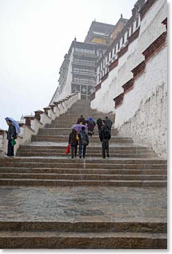 The Palace covers an area of over 130,000 square meters and stands more than 110 m high; contains 1,000 rooms, 10,000 shrines and about 200,000 statues. It rises 1,000ft. above the valley. There are 432 steps to the top of the Potala Palace.