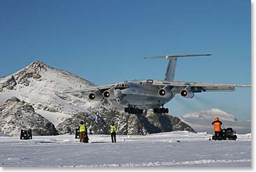  The Ilyushin landing on Vinson Base Camp (Photo Credit ALE)