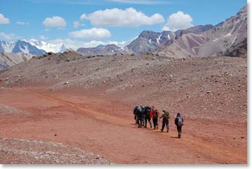 The trek from Confluencia to Plaza de Mulas is quite long – around 19km, 12 miles.