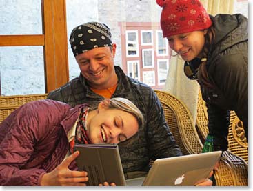 The wireless is free at Starbucks. Daniel, and Katie called their mom and Cassidy said hi. Cassidy was also able to call her mom on skype.