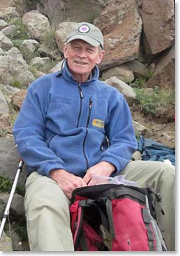Jan Kees at our lunch break, 2850 meters on Hassan
