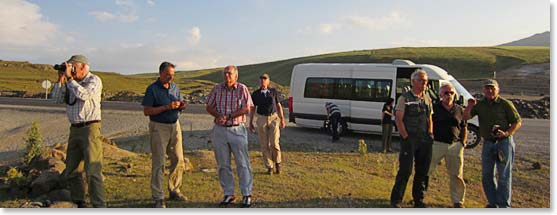 Everyone got out of the bus to make sure they had a good photo; it was “foto maken” time. 