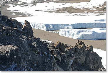 Descending from the summit into Crater Camp