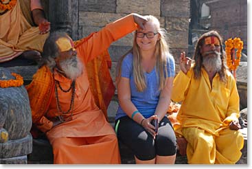 Alyssa gets a “tika” blessing on her forehead from a Hindu holy man.