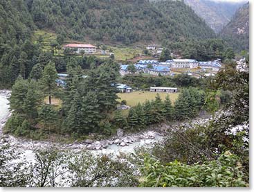 After a nice first day of trekking we arrive at our home for the night - Phakding.