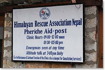 In the afternoon the team visited the Himalayan Rescue Association