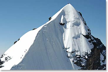 Climbing high on Pequeno Alpamayo Great job team!