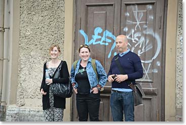 Johanna, Micheline and Neil on the streets of Saint Petersburg