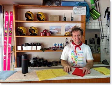 In the Valley, Andre, our rental equipment supplier was waiting with his kind smile to receive the gear that we were returning.