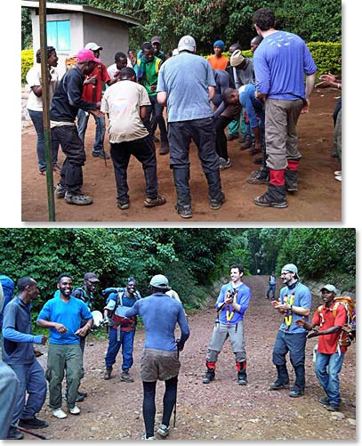 O time celebrando no estilo Berg Adventures (The team celebrates Berg Adventures style)