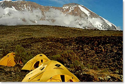 Clouds roll into Shira Camp