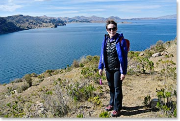 Maria hiking along the Lake at Sun Island