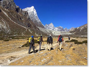 Leaving Lobuche, the valley leading from Pheriche toward the Khumbu glacier