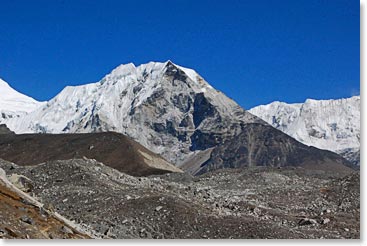 Views from Dingboche – Island Peak
