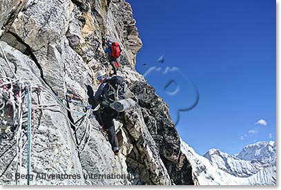 Moving toward the crux pitch, the Yellow Tower