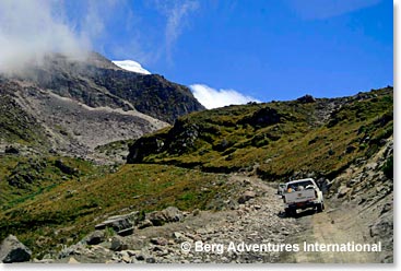 The road to Cayambe Hut
