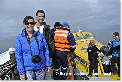 In the afternoon, we embarked on this boat to explore nearby islands