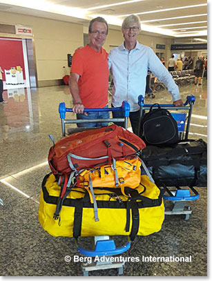 Francisco and Marten arrive at Mendoza airport, where they were met by Osvaldo