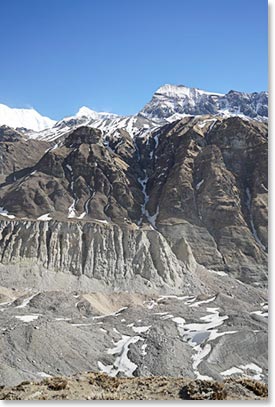 Glacial valley in front of Tent Peak