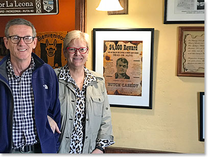 Denny and Robin next to the sign of Butch Cassidy’s reward – “DEAD OR ALIVE”