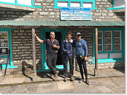 Team arrived at Ang Temba’s home, Highland Sherpa Lodge