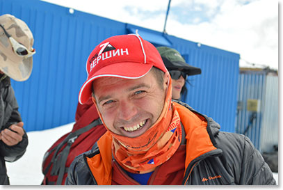 At the top we met Sasha, who has guided many Berg Adventures Elbrus summit attempts