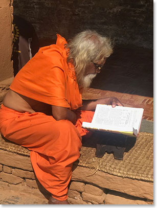 Holy man in Pashupati