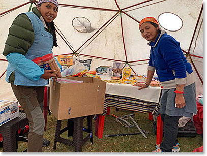 Alexandria and Amaris preparing the snacks for their first hike from Illimani Base Camp