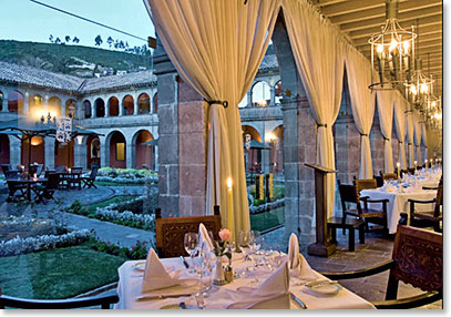 At night they enjoyed a dinner at the Monasterio