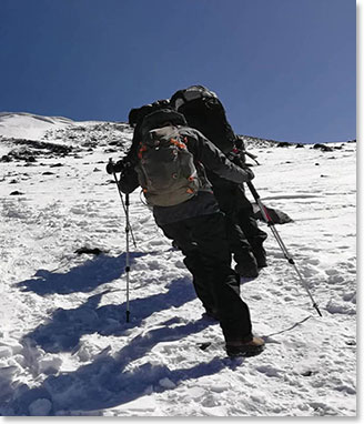 Climbing to the summit of Mount Ararat in perfect conditions