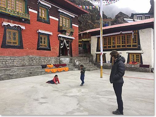 We have visited 3 monasteries so far, Thame, Khumjung and Tengboche