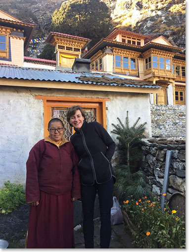 Friends along the trail. Adriana and a nun who she met at the Tengboche Monastery